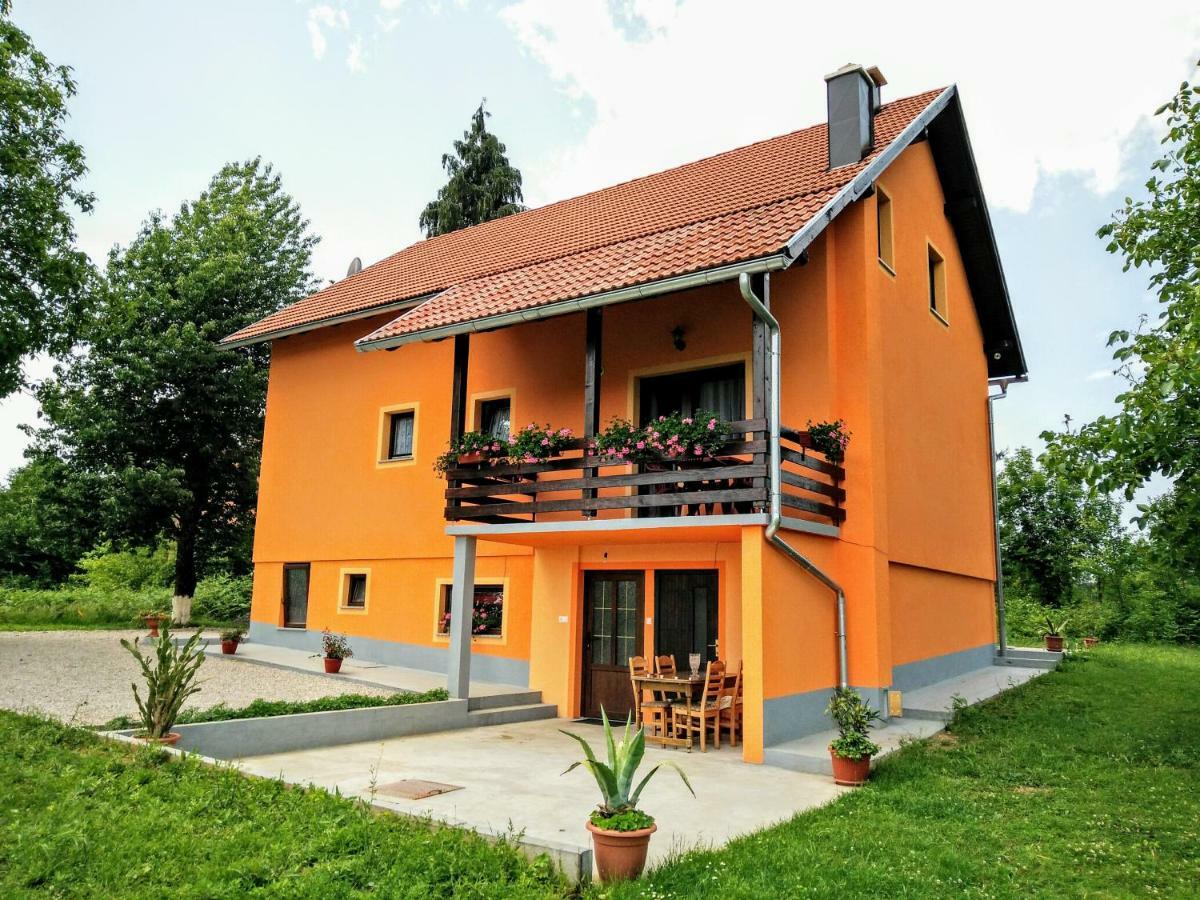 Апартаменты House Naomi Грабовац Экстерьер фото
